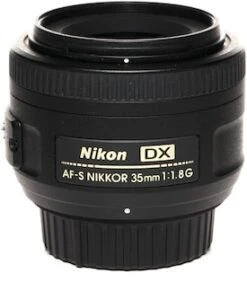 Nikon 35mm F/1.8G AF-S DX