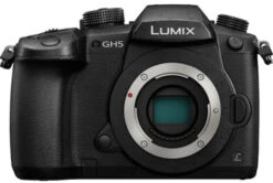 Panasonic GH5
